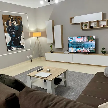 2bdr Komuna E Parisit