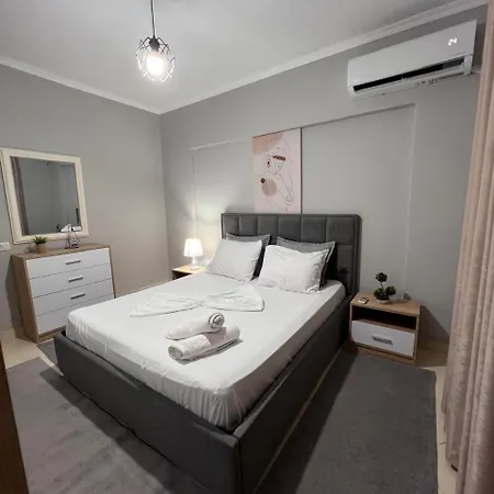 2bdr Komuna E Parisit Daire