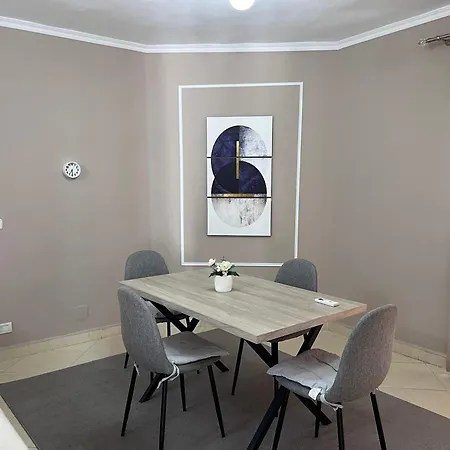 2bdr Komuna E Parisit Appartement