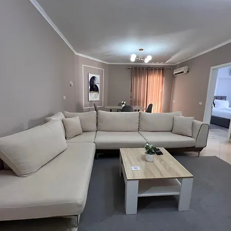 2bdr Komuna E Parisit Appartement