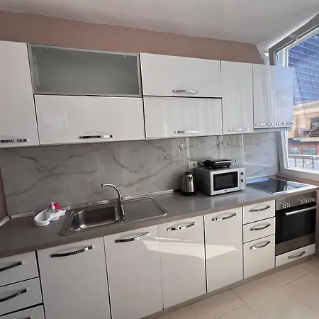 2bdr Komuna E Parisit