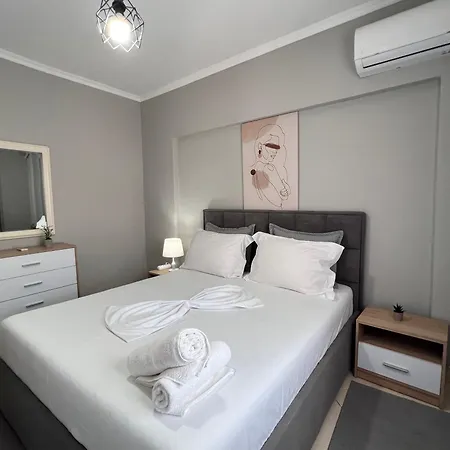 2bdr Komuna E Parisit Appartement